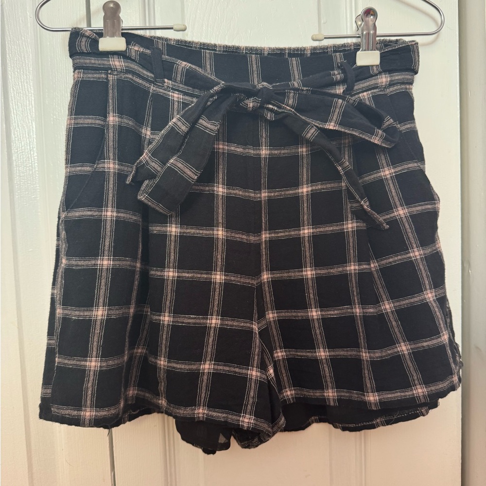 American Eagle Outfitters Black and White Plaid High Waist Shorts
